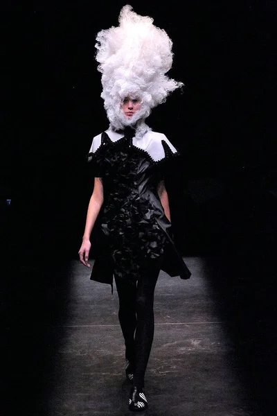 Look 34